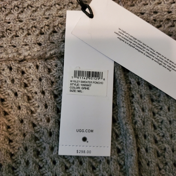 Ugg Riley Sweater Poncho - Picture 7 of 13